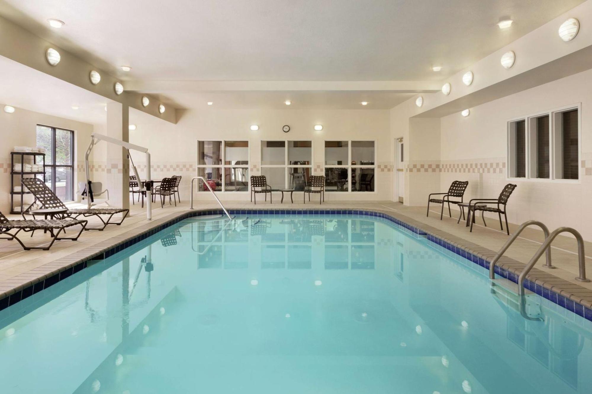 Hotel Hampton Wichita Falls-sikes Senter Mall 3*