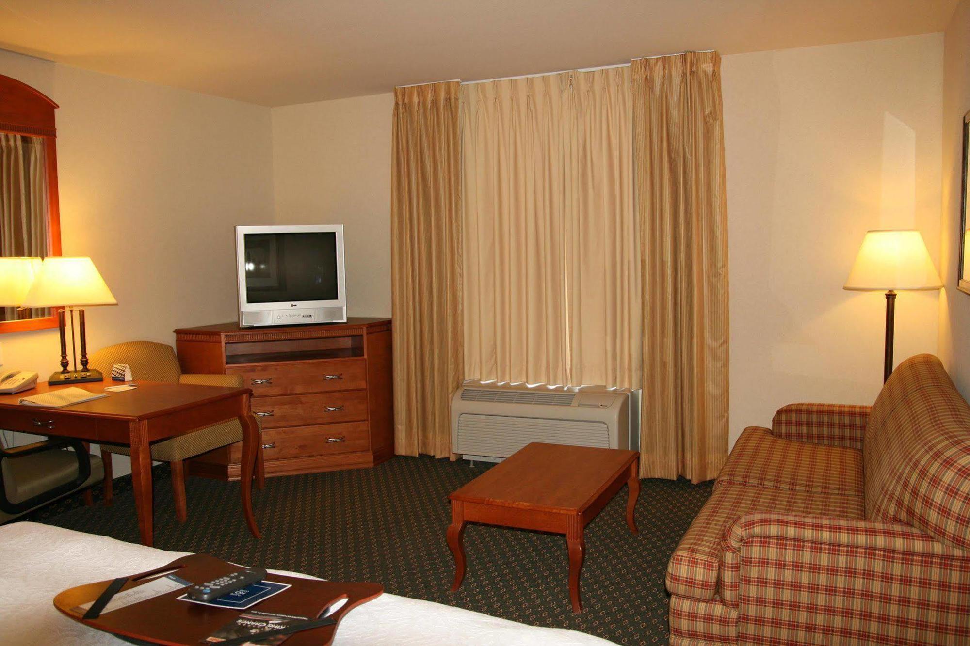 Hotel Hampton Wichita Falls-sikes Senter Mall 3*
